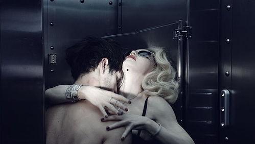 情欲写真在线观看,在线观看背后的秘密与诱惑